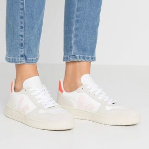Veja White Petale Orange Fluo V-10 B-mesh Women’s Sneakers